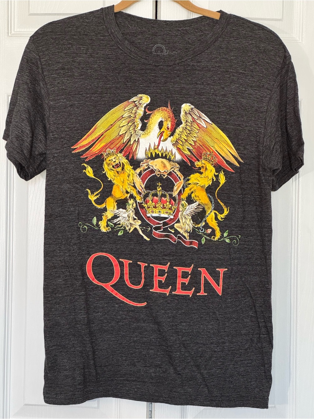 Queen Official Classic Crest Graphic T-Shirt - Heather Charcoal Gray